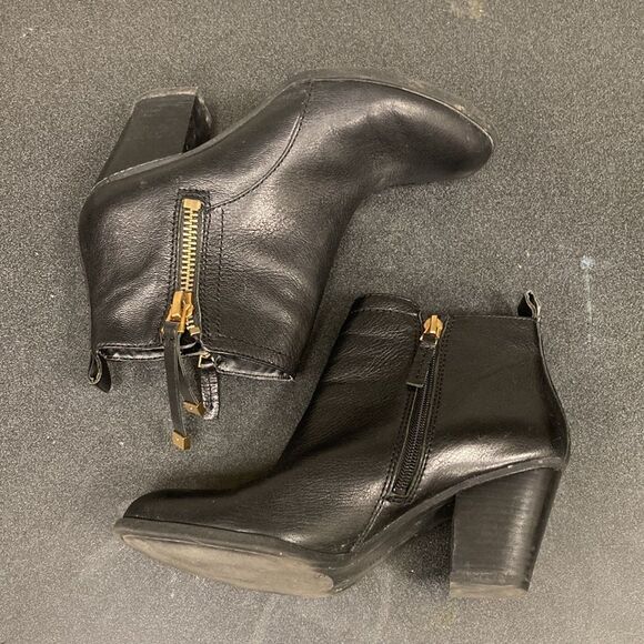 Franco Sarto Black Heeled Almond Toe Double Sided Gold Zipper Diana Bootie - Picture 4 of 12